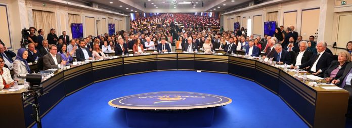 Free Iran 2025: Europäische Abgeordnete fordern klare Iran-Politik und Unterstützung des Widerstands