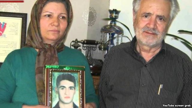 مادر سعید زینالی: بازجو می‌گفت دنبال دو پاره استخوان می‌گردید؟