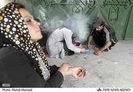 حدود ۱۰ درصد زنان ايراني در شهرها معتادند