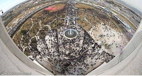 سیرک ٢٢ بهمن فضاحتي مضاعف براي خامنه اي