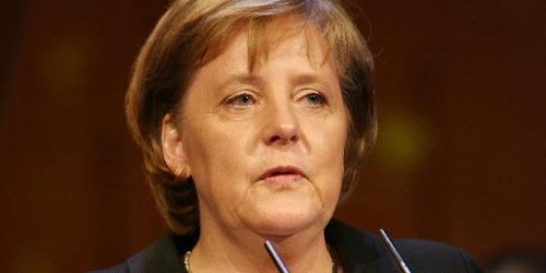 مخالفت مرکل با سفر روحانی به آلمان
