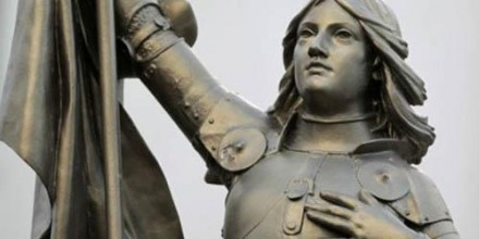 حلقه انگشتري ژاندارك، قهرمان تاريخي فرانسه