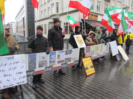 سانديس خور، مزدور و جيره خوار