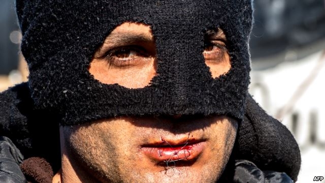 ایرانیان لب‌دوخته در شمال فرانسه به اعتصاب غذای خود پایان دادند