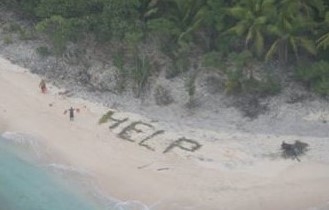 سه مرد گم‌شده‌ با نوشتن کلمه "کمک" در ساحل جزیره نجات پیدا کردند