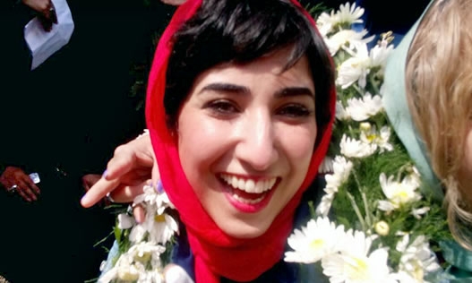 آزادی آتنا فرقداني، كاريكاتوريست و فعال حقوق كودكان