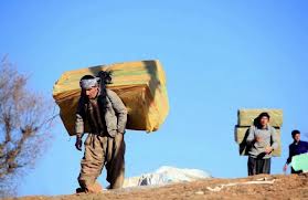 درخواست  ده ميليون تومانی حکومت شیاد آخوندی از خانواده چهار کولبر کُرد