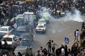 تظاهرات ضد حكومتي در ايران در شماري از شهرها