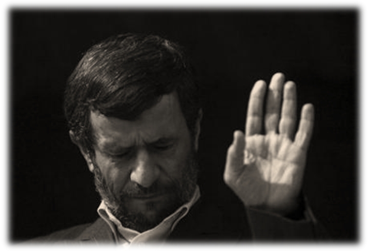 احمدي‌نژاد: عده‌اي در دست‌اندازي به بيت‌المال مسابقه مي‌گذارند