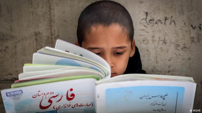 شیوه‌"نژادپرستانه" تازه آموزش و پرورش رژیم ایران