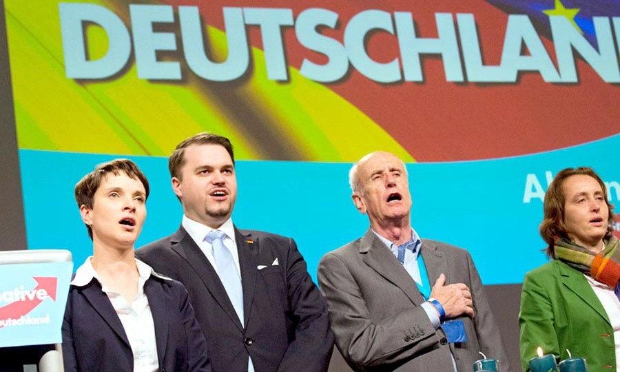 گذري بر سوابق حزب دست راستي آلترناتيو براي آلمان Alternative für Deutschland (AfD)