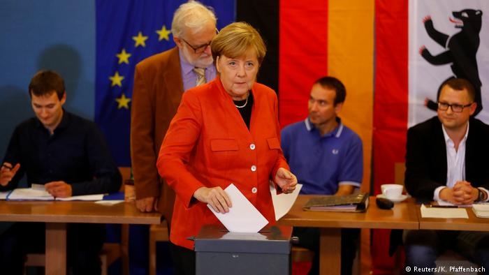 پیروزی حزب آنگلا مرکل