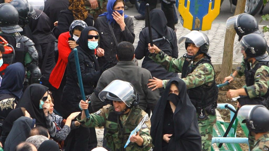 دستگیری یکصد نفر در عاشورا در تهران