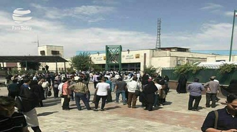 قتل و ضرب دو آخوند ديگر بدست غارت شدگان در تهران