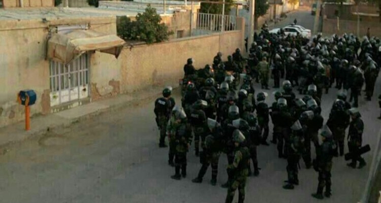 واکنش جنون آمیز سپاه پاسداران و دیگر نیروهای سرکوبگر به تجمع مردمی در پاسارگاد