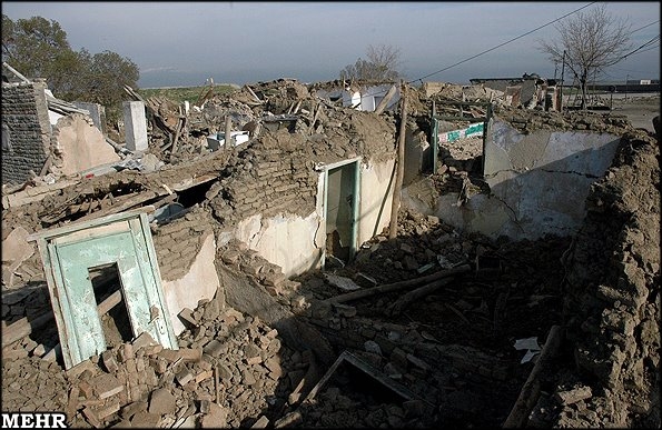 ۸۰ روستای کرمانشاه تخریب و غیرقابل سکونت شده اند - صدها کشته و هزاران مجروح هموطنان
