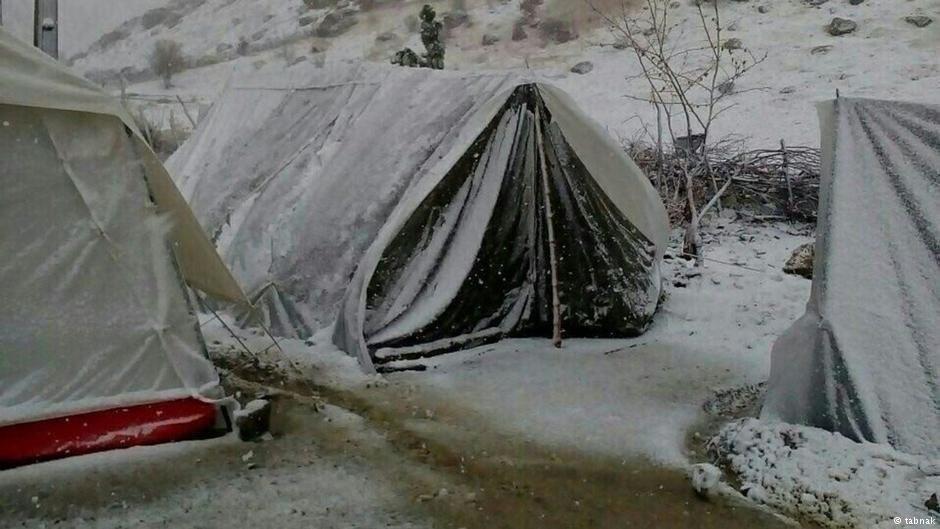 وضعیت فاجعه بار زندگی در مناطق زلزله زده کرمانشاه