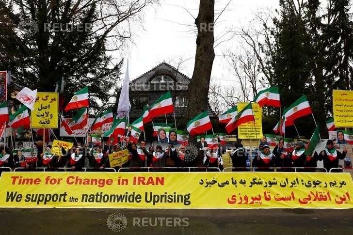 خبرگزاری‌ها  ـ  گردهمايي علیه [رژيم] ايران در برلين بعد از كشتن  سليماني