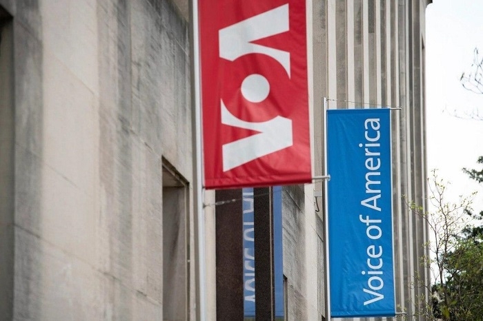 رئیس جدید سازمان رسانه‌ای آمریکا مدیران ارشد «صدای آمریکا» را اخراج کرد