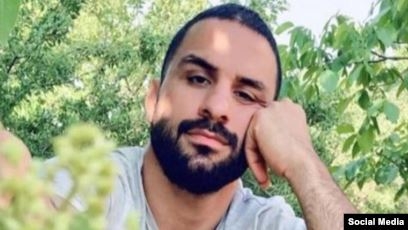 "من نویدم من شهید راه ایرانم هم شهیدم هم نوید صبحگاهانم"