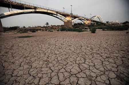 بحران آب ناشی از تبهكاري رژیم آخوندی