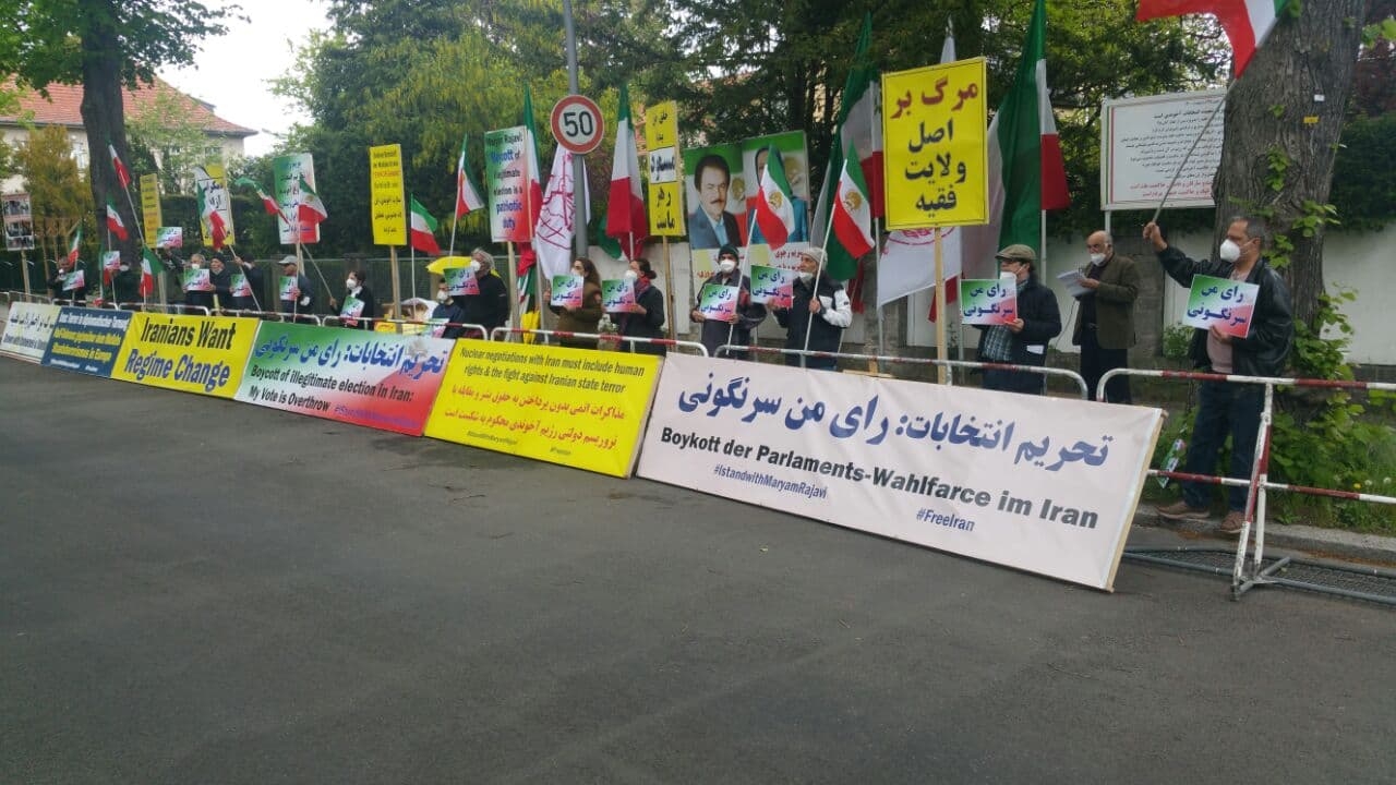 تظاهرات یاران مقاومت دربرلین ـ  تحریم سیرک انتخاباتی خامنه‌ای