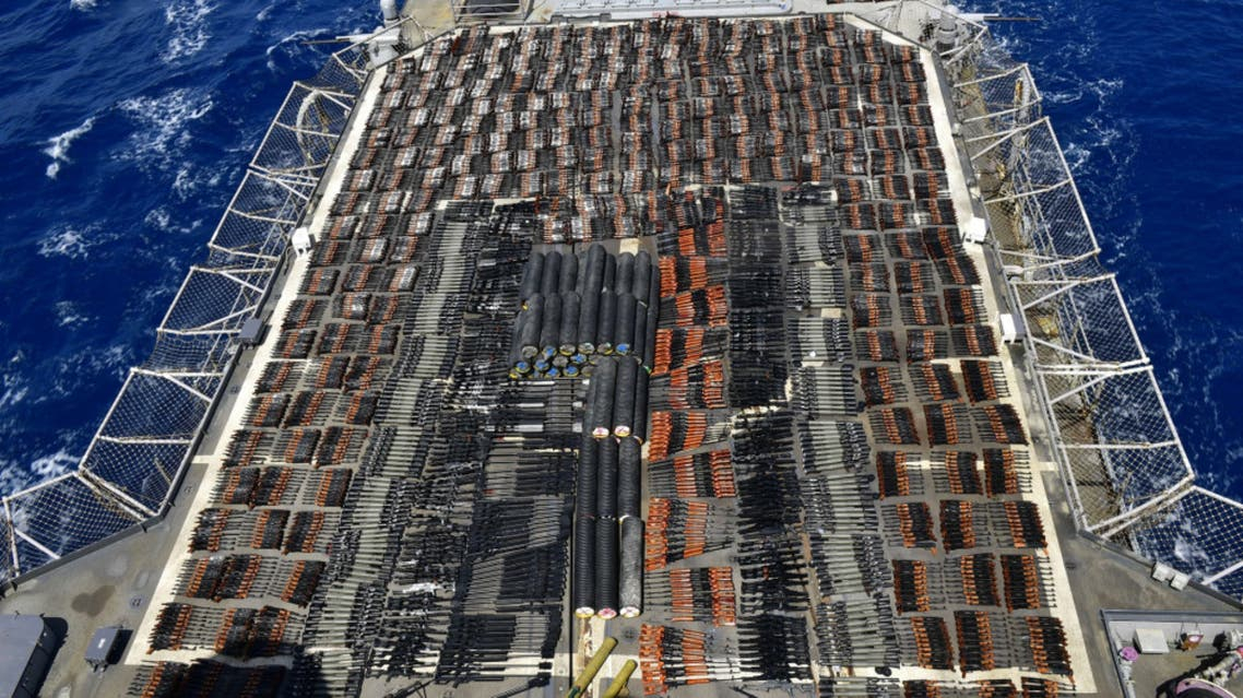 نیروی دریایی آمریکا سلاح های قاچاق ایران را توقیف و کشتی حامل آنها را غرق کرد