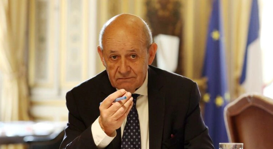 پاریزین ۱۷ مارس ۲۰۲۲ -  وزير خارجه فرانسه:  با یک روولور روی گیجگاه، گفتگو نمی‌کنند