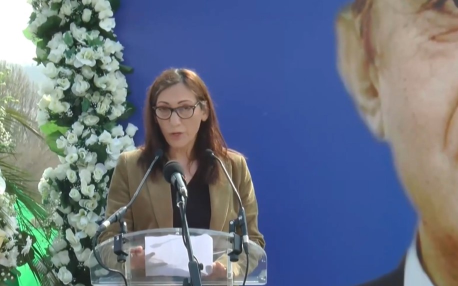 Dr. Manuchehr Hezarkhani 16