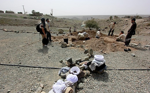 چرا مردم شريف اصفهان و چهار محال بختياري را به‌جان هم انداخته‌ايد