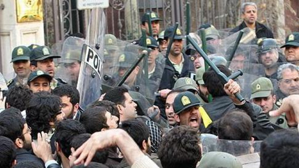 دستگیری شماری از معترضان به خشک شدن دریاچه ارومیه در تبریز