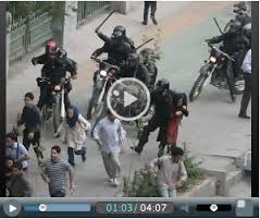 دو سناتور براي مقابله با نقض حقوق بشر خواستار تحريم خامنه‌اي و حسن روحاني شدند