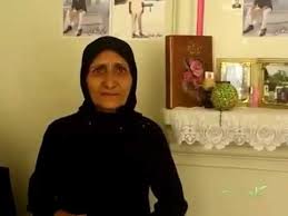 گوهرعشقى مادر ستاربهشتى امروز يک شنبه ۱۳۹۳/۵/۱۹ در بيمارستان بستري شد.