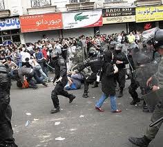 اخبار اجتماعی ـ تهران: درگيرشدن زنان با مزدوران