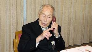 مرد ۱۱۱ ساله ژاپني، پيرترين مرد دنيا