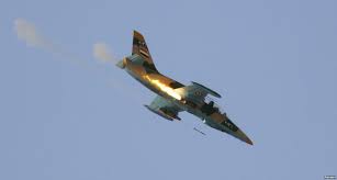 هواپيماهاي جنگي سوريه يك نانوايي و كمپ آموزشي دولت اسلامي را مورد حمله قرار دادند