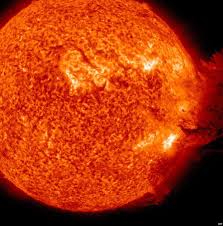 نگراني از برخود هم‌زمان دو توفان خورشيدي با زمين