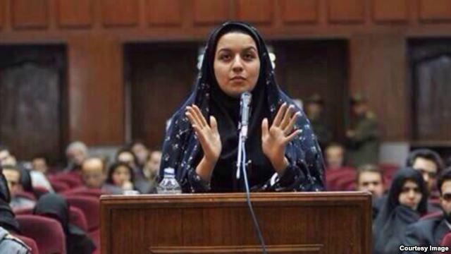 انتقال ریحانه جباری از زندان اوین به زندان رجایی شهر