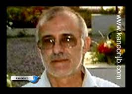 زنداني سياسي علي معزي در بیمارستان با دستبند و پا بند بستری است