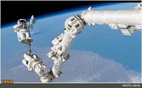 اولين پياده روي فضانوردان جديد در فضا براي تعميرات