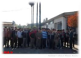 اعتراض كارگران «صنايع كم مصرف ايرانيان» نسبت به عدم پرداخت ۳ ماه حقوق