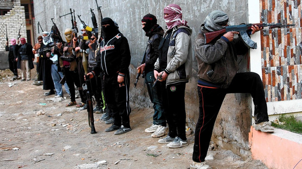 داعش در 8 مايلي بغداد ـ فرودگاه بين‌المللي بغداد در معرض خطر است