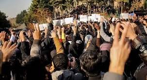 شعار ”مرگ بر ديكتاتور ” در دانشگاه تهران
