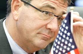 بيوگرافي اشتون كارتر كانديداي وزارت دفاع آمريكا