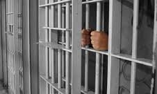 محروميت زندانيان سياسي از خدمات پزشكي و زجر كش كردن آنها