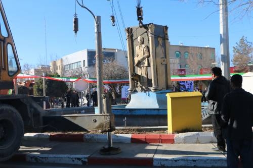 سر عناد رژیم آخوندی با مفاخر ملی ایران و فردوسی