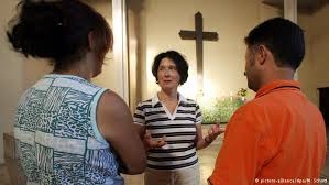 زن و شوهر پناهجوی ایرانی ۷ ماه است از کلیسا بیرون نیامده‌اند