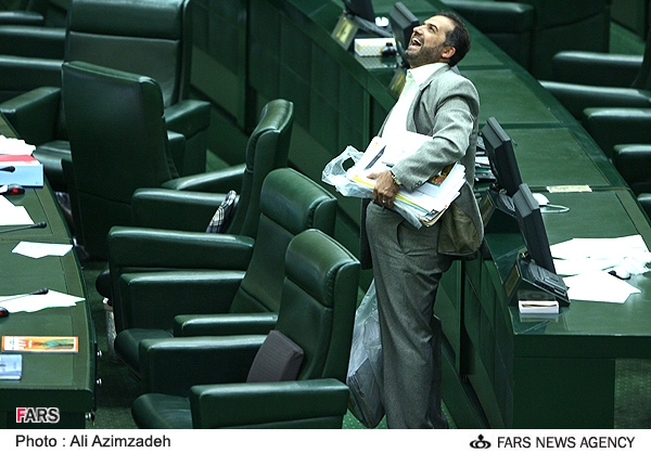 كاظم جلالي : بيانيه هسته‌يي لوزان جنجالهايي را ايجاد كرده، اين بيانيه به هيچ‌وجه الزام‌آور و حقوقي نيست