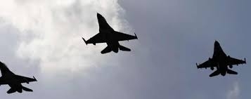 التماس جواد ظريف براي توقف حمله به كودتاگران حوثي در يمن