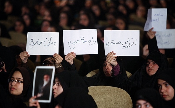 روزنامه حكومتي سياست روز: تحريم داخلي بلاي جان اقتصاد